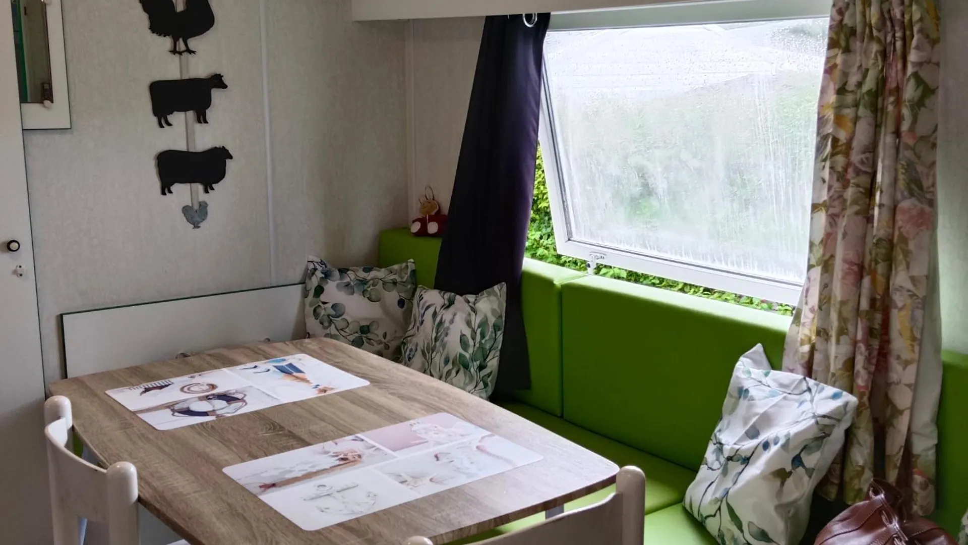 Chalet Ambon Camping